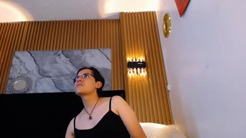 Snapshot of axel_montes chatting on May 23, 5:34 am axel_montes online show from May 23, 5:34 am