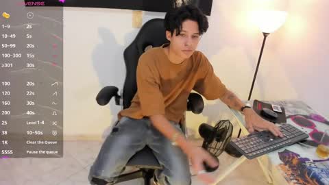 Axel online show from January 31, 11:03 am