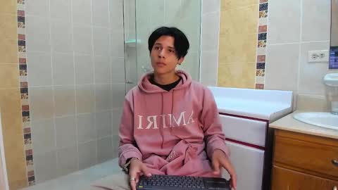 Axel online show from February 16, 11:38 am