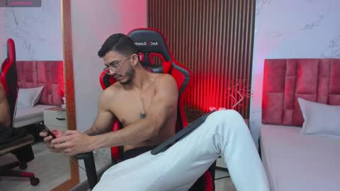 Snapshot of axel_stein2 chatting on December 15, 10:07 am Axel online show from December 15, 10:07 am