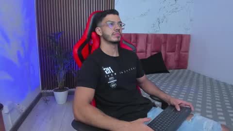 Snapshot of axel_stein2 chatting on January 15, 3:54 am Axel online show from January 15, 3:54 am