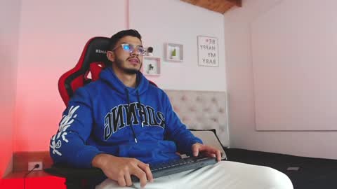 Snapshot of axel_stein2 chatting on January 21, 12:18 pm Axel online show from January 21, 12:18 pm