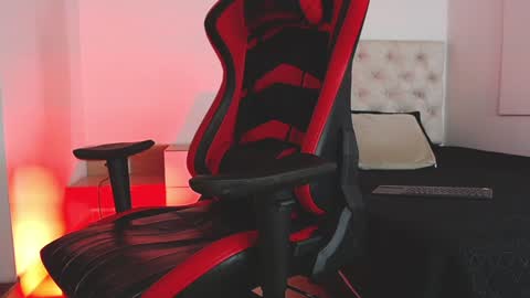 Snapshot of axel_stein2 chatting on January 21, 3:21 pm Axel online show from January 21, 3:21 pm