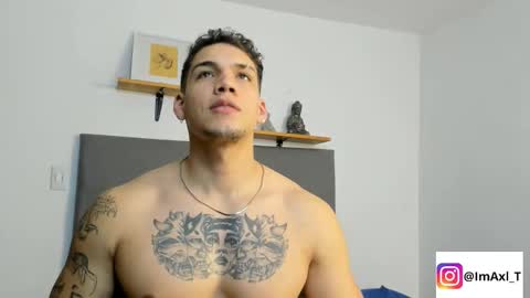 INDEPENDENT MODEL  online show from February 4, 4:18 am