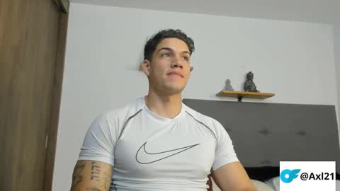 INDEPENDENT MODEL  online show from February 17, 6:36 pm