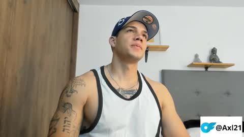 INDEPENDENT MODEL  online show from February 26, 5:01 pm