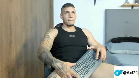 INDEPENDENT MODEL  online show from May 16, 2:49 pm