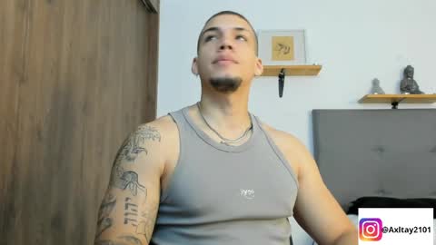 INDEPENDENT MODEL  online show from May 21, 12:34 pm