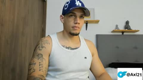 INDEPENDENT MODEL  online show from May 28, 1:14 am