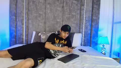 Axel and Renata online show from May 8, 9:53 pm