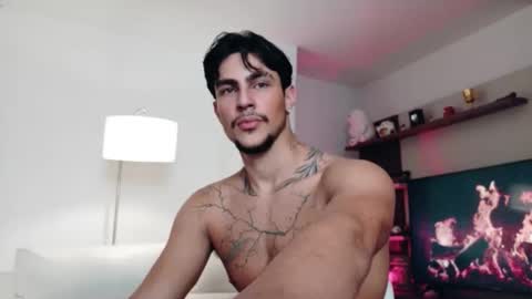 Snapshot of axelblack7 chatting on May 17, 4:21 am axelblack7 online show from May 17, 4:21 am