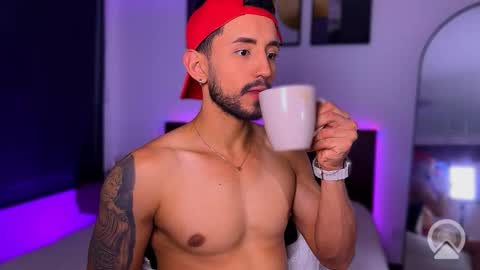 Axel King online show from December 3, 10:08 pm