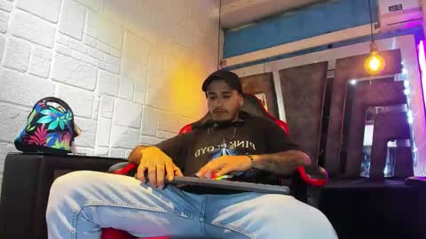 Axell Cross2 online show from March 24, 12:04 am