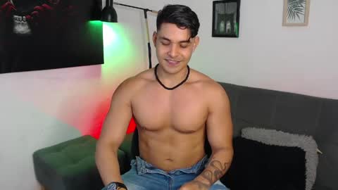 axell online show from April 14, 4:35 pm