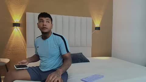 Axell online show from April 12, 5:01 am