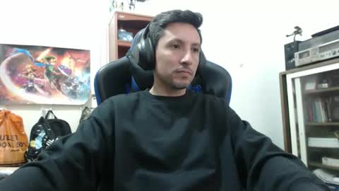 Snapshot of axell_rosee chatting on April 8, 3:23 pm Axel Rose online show from April 8, 3:23 pm