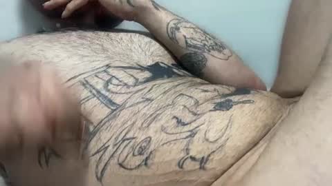 Snapshot of axelpadilla98 chatting on July 1, 7:43 am deliciosodemente online show from July 1, 7:43 am