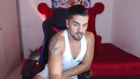 Axel online show from March 6, 11:17 am