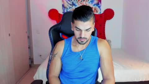 Axel online show from March 31, 11:54 am