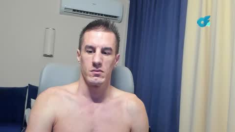 Axl online show from February 2, 3:27 am