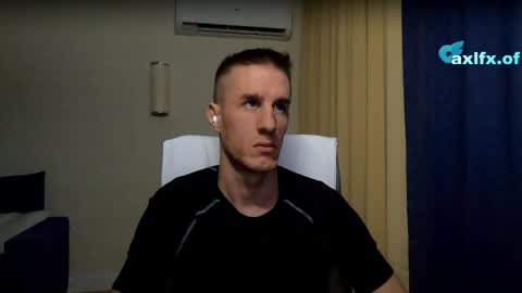 Axl online show from March 25, 1:33 am