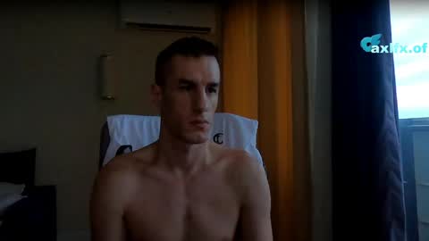 Axl online show from March 29, 3:06 am