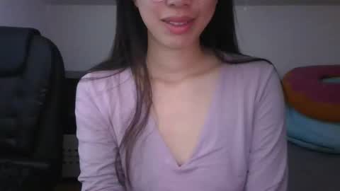 axue online show from May 14, 9:32 pm