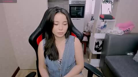 Snapshot of aya_moon chatting on October 6, 4:54 am Aya Moon online show from October 6, 4:54 am