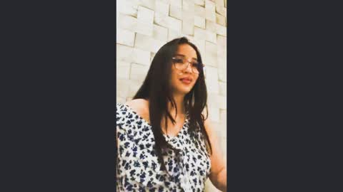 Snapshot of aya_moon chatting on April 8, 7:58 pm Aya Moon online show from April 8, 7:58 pm