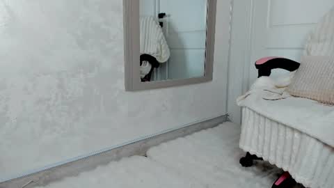 Snapshot of ayaye_ chatting on July 22, 5:21 am SundyRose online show from July 22, 5:21 am