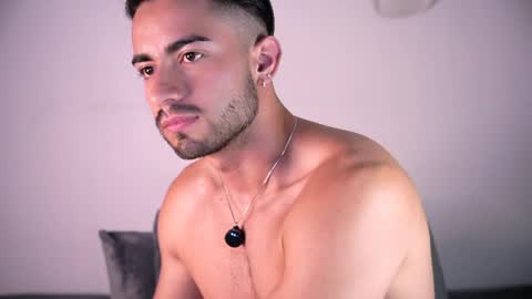 AYDAN STIVEN OF AYDANSTIVEN online show from May 25, 11:38 am