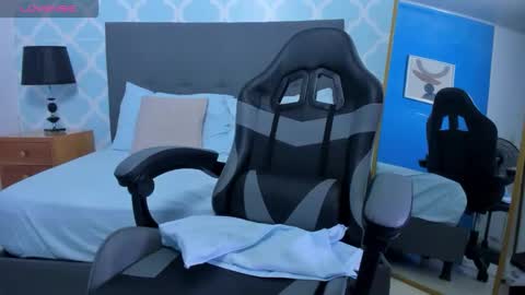 Alyda Jaramillo online show from February 9, 7:40 pm