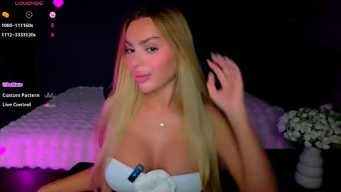  Ayla Demir  online show from May 22, 8:03 pm