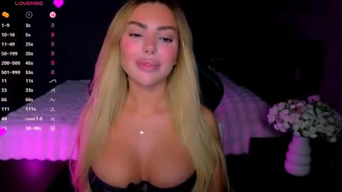  Ayla Demir  online show from May 28, 8:06 pm