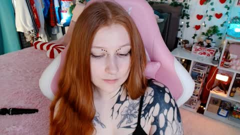 Ayla hill online show from April 9, 6:19 am