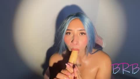 A L A N I I online show from May 30, 7:11 pm