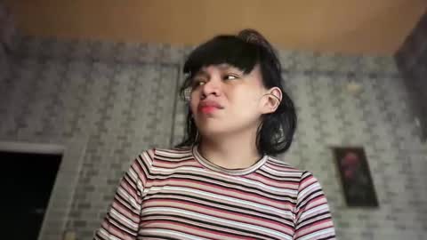 aymkyline online show from April 8, 1:38 am