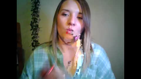 Snapshot of ayrix chatting on October 13, 6:08 pm ayrix online show from October 13, 6:08 pm