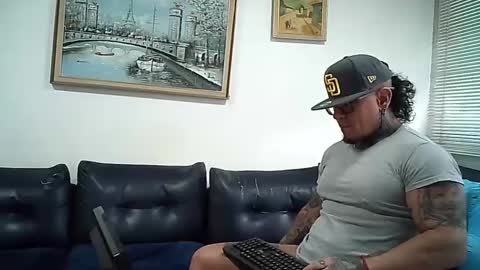Snapshot of ayrton_naffah2 chatting on September 25, 8:12 pm Ayrton naffah2 online show from September 25, 8:12 pm