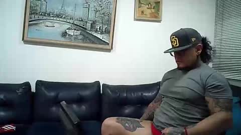 Snapshot of ayrton_naffah2 chatting on October 1, 7:47 am Ayrton naffah2 online show from October 1, 7:47 am