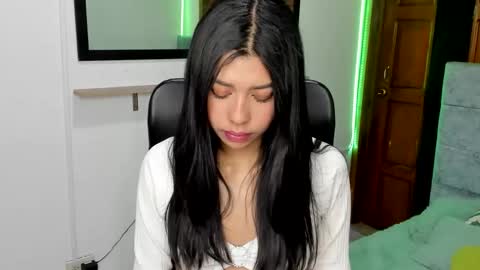 Snapshot of aysha_winxs chatting on February 18, 3:13 am Aysha online show from February 18, 3:13 am