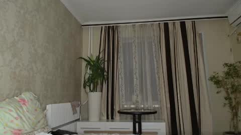 ViktoranMary online show from February 24, 7:23 pm