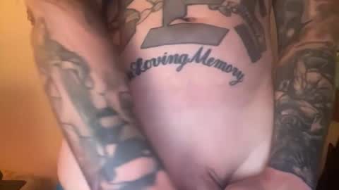 Snapshot of az_tatts chatting on March 2, 3:30 am az_tatts online show from March 2, 3:30 am