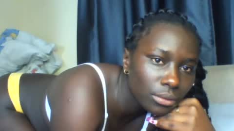 Snapshot of azaelia_iris chatting on May 20, 8:42 am azaelia_iris online show from May 20, 8:42 am