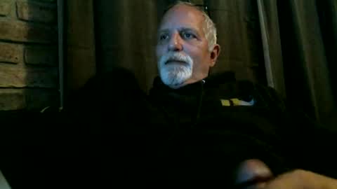 azjohnny online show from November 22, 2:43 am