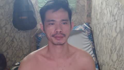 Snapshot of azn_philip chatting on January 11, 9:26 am Philip online show from January 11, 9:26 am