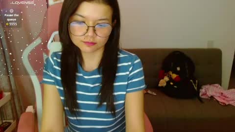 Azu  online show from May 6, 11:54 pm