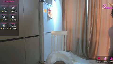 Snapshot of azure_moon chatting on June 5, 7:47 am azure_moon online show from June 5, 7:47 am