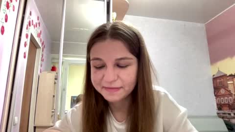 Snapshot of azzieheberly chatting on July 22, 8:39 am Niki online show from July 22, 8:39 am