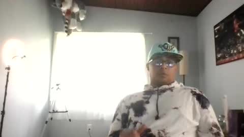 Snapshot of b0urb0n7 chatting on October 27, 4:22 pm Bourbon online show from October 27, 4:22 pm